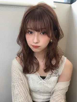 ロング カラー 宇田川 結菜のヘアスタイル