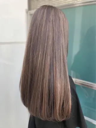 ロング カラー 大谷 杏菜のヘアスタイル