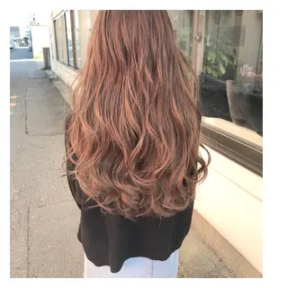 ロング カラー ヘアアレンジ Mariana/ 鶴原-ハイライトのヘアスタイル