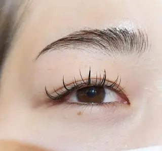 マツエク・マツパ 💜bora .のネイルデザイン