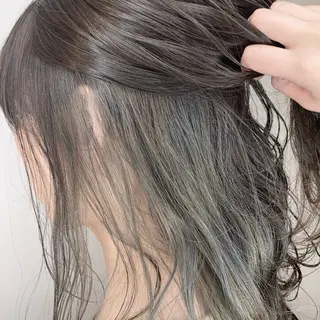 カラー VII所属・市妙 瑠基のヘアスタイル