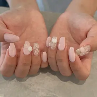 ネイル Laula🤍 ayakaのネイルデザイン