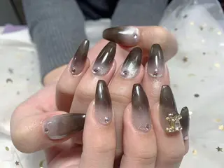 ネイル EN nailsalon所属・リン リンのネイルデザイン