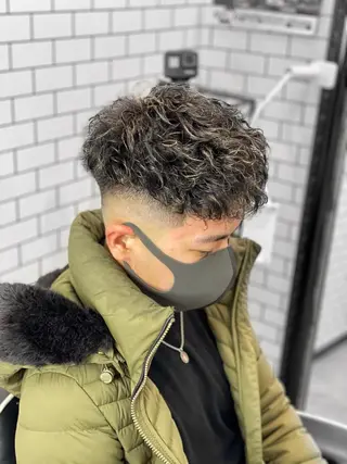 ミディアム パーマ メンズ TOP by threenine所属・🔥メンズ特化🔥 谷口力哉のヘアスタイル