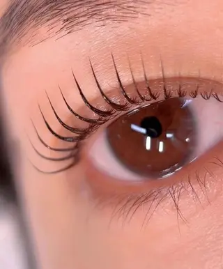 パーマ 佐々木 茜のマツエク・マツパデザイン