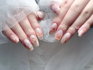 ネイル She   Nail所属・ISA_ BELLAのネイルデザイン
