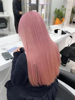 ロング カラー ❤︎ワンホンガーリー なハイトーンヘア❤︎のヘアスタイル