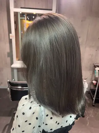 ミディアム III_en hair所属・南川 百葉のヘアスタイル