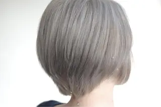 ショート カラー 🌈ディレクター🌈 徳松優希のヘアスタイル