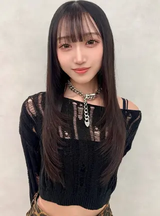 ロング ✨艶カラーと縮毛矯正 🦖しんのすけ🦖のヘアスタイル