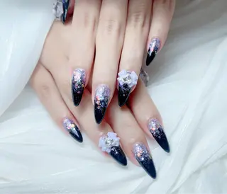 ネイル M🌷nail 長さだし専門店のネイルデザイン