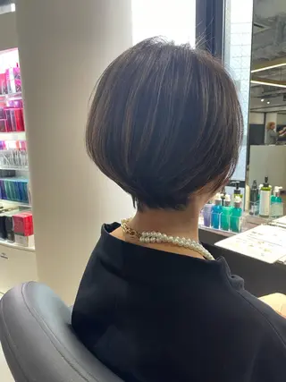 ショート カラー One By The Ect所属・ショート/脱白髪染め ☆宇﨑悠実のヘアスタイル