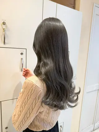 セミロング カラー 🎀やわらかカラー/ 艶カラー/よこやまのヘアスタイル