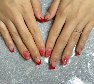 ネイル VIERU 🌈🎀💖のネイルデザイン