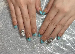 ネイル VIERU 🌈🎀💖のネイルデザイン