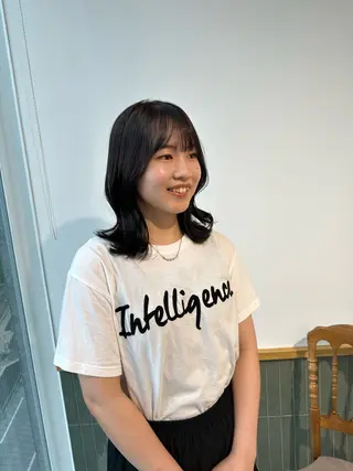 ミディアム カラー ブリーチなし/レイヤ ー特化🌈Tommyのヘアスタイル