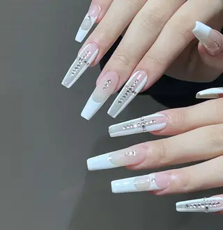 ネイル Pure&Rich Nailのネイルデザイン