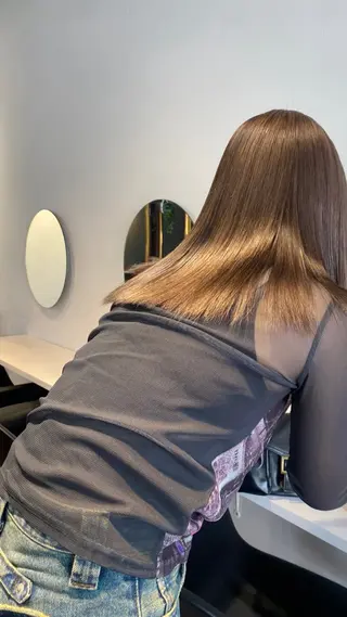 セミロング カラー land所属・透明感カラー/レイヤ ー🌙Honokaのヘアスタイル