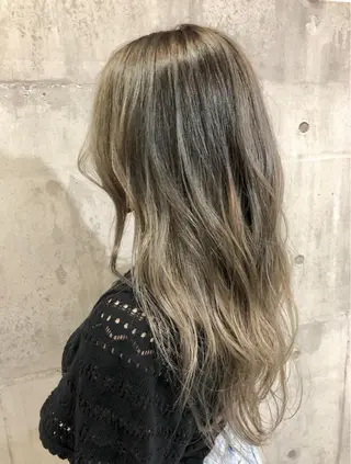 ロング レイヤー/韓国 ハイトーン興津史弥のヘアスタイル