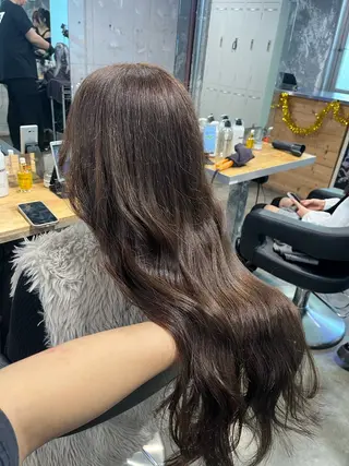 ロング カラー ハイトーンカラー 🦄レイヤーカットのヘアスタイル