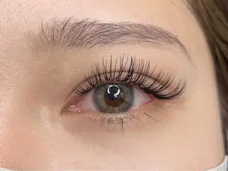 マツエク・マツパ Ann Moss 日本橋店所属・高根澤 莉緒のマツエク・マツパデザイン