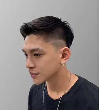 ショート メンズ au美容室所属・au栄矢場町 水素髪質改善Tのヘアスタイル