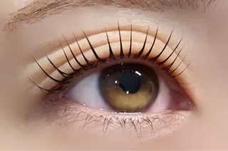 マツエク・マツパ Rairia nail&eyelash所属・Rairia CHIKAのマツエク・マツパデザイン