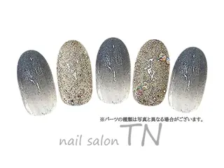 ネイル 中島 実穂のネイルデザイン