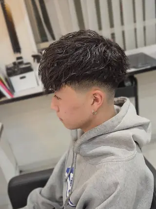 メンズ パーマ ミディアム Lapis 名古屋駅前店所属・LEN名古屋/パーマ 海外ヘア/メンズ特化のヘアスタイル