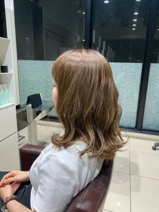 セミロング ボブ/顔まわりレイヤ ー/新宿/KOKIのヘアスタイル