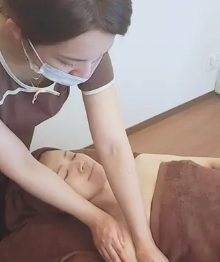 REBORN TIAREのエステ・リラクイメージ