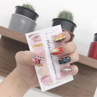 ネイル マキ ネイルサロンのネイルデザイン