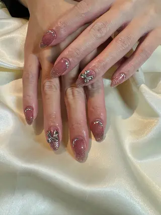 ネイル 藤井 里緒奈のネイルデザイン