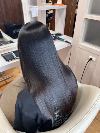 ロング 佐藤 翔空【艶 カラー/縮毛矯正】のヘアスタイル