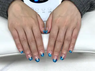 ネイル プラスネイル銀座中央通り店所属・はちや ゆいなのネイルデザイン