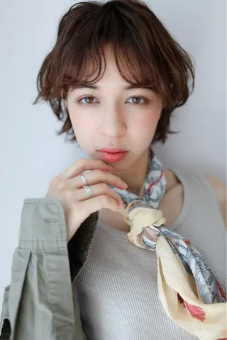ショート カラー 横浜Bob美容師🤎 ERINAのヘアスタイル