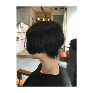 ショート カラー アオガミ （前髪顔周りカット）のヘアスタイル