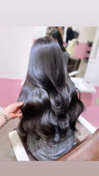 ロング 髪質改善韓国レイヤー SHIORI🦋のヘアスタイル