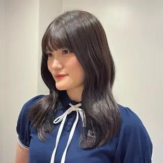 セミロング カラー MIKU .のヘアスタイル