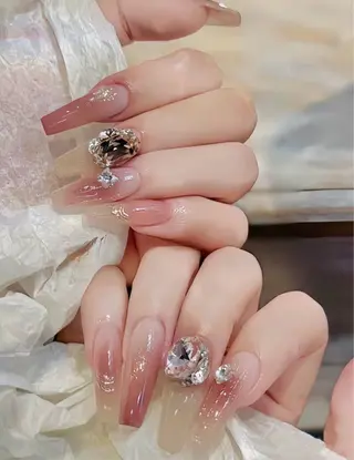 ネイル D-BEAUTY Nailsalonのネイルデザイン