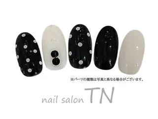ネイル 矢川 まどかのネイルデザイン