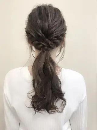 ロング ヘアアレンジ 沢田 瞳のヘアスタイル