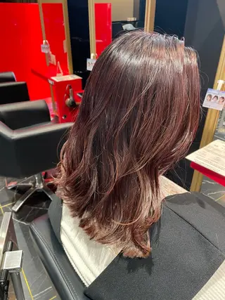 ミディアム カラー 森 亜紗美のヘアスタイル