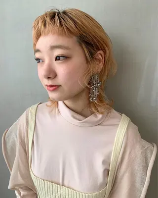 ミディアム カラー SALOWIN梅田茶屋町店所属・ウルフレイヤーカット /チヒロのヘアスタイル