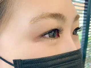 マツエク・マツパ カットスタジオピエロ所属・若江岩田マツエク SUNのマツエク・マツパデザイン