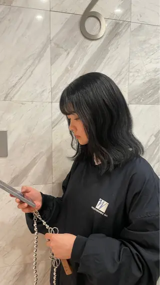 ミディアム 🦋美髪矯正、髪質 改善のプロ🦋アオイのヘアスタイル