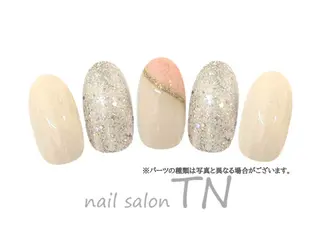 ネイル 矢川 まどかのネイルデザイン