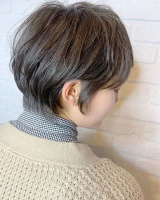 ショート パーマ アブアイ所属・艶髪・酸性ストレート フリツのヘアスタイル