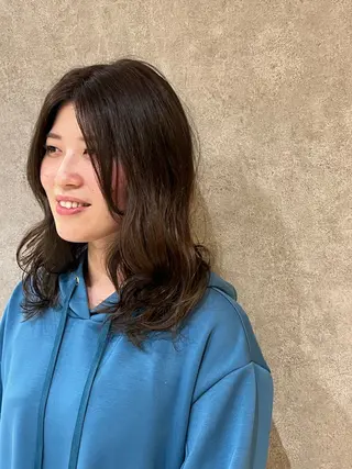 セミロング 川久保 明輝のヘアスタイル