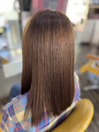 ミディアム カラー ナオ ヤのヘアスタイル